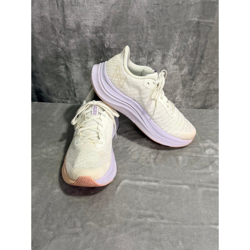 New Balance FuelCell Propel v4 Running Shoes White Purple Women's 10 - Picture 2 of 12